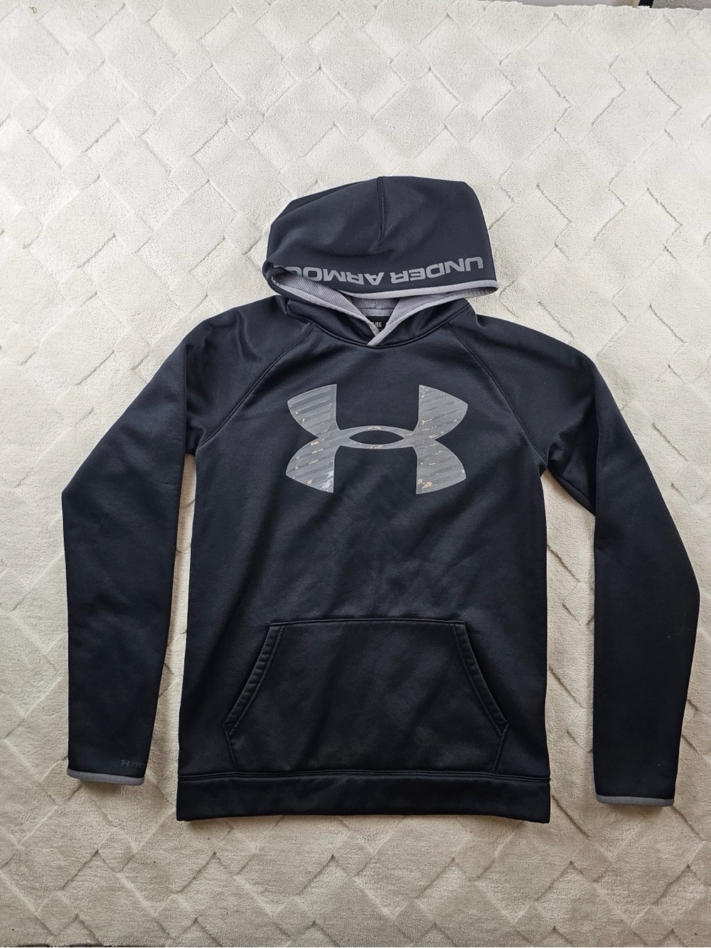 Under Armour Black Hooded Pullover Sweatshirt Youth Extra Large